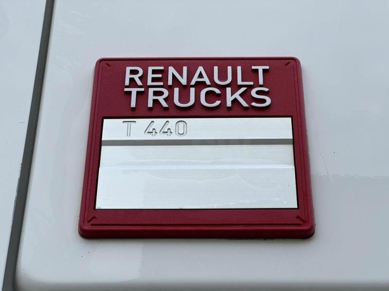 Renault T-Series 440 - Photo 11