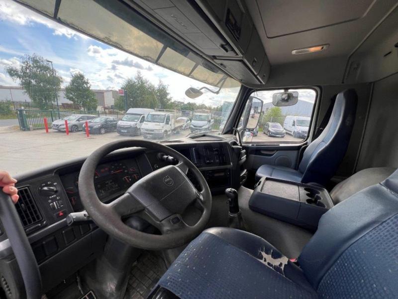 Volvo FM 410 - Photo 14