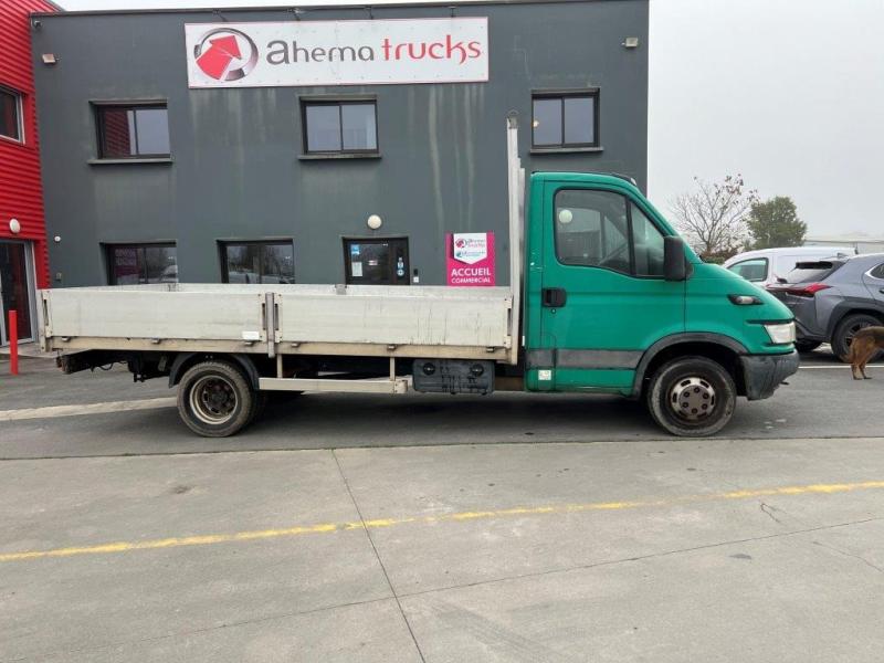 Iveco Daily 35C12 HPI - Photo 2