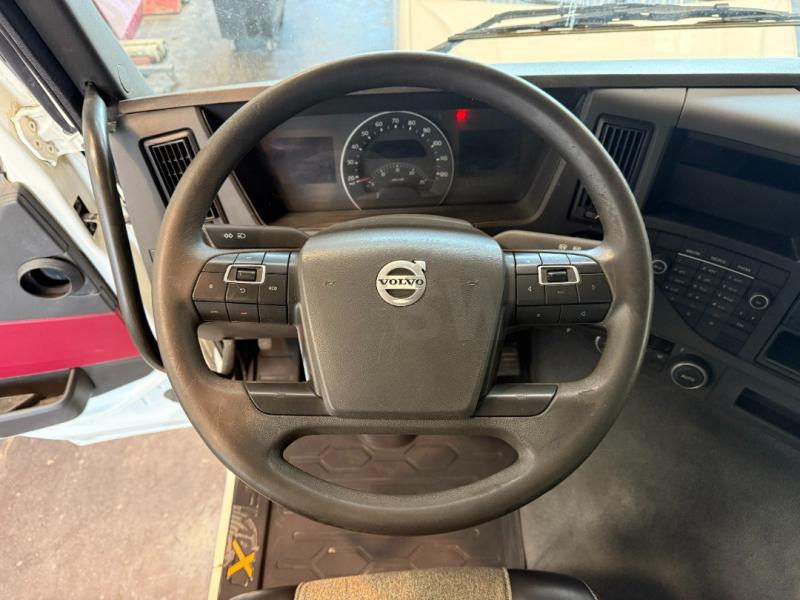 Volvo FMX 450 - Photo 13