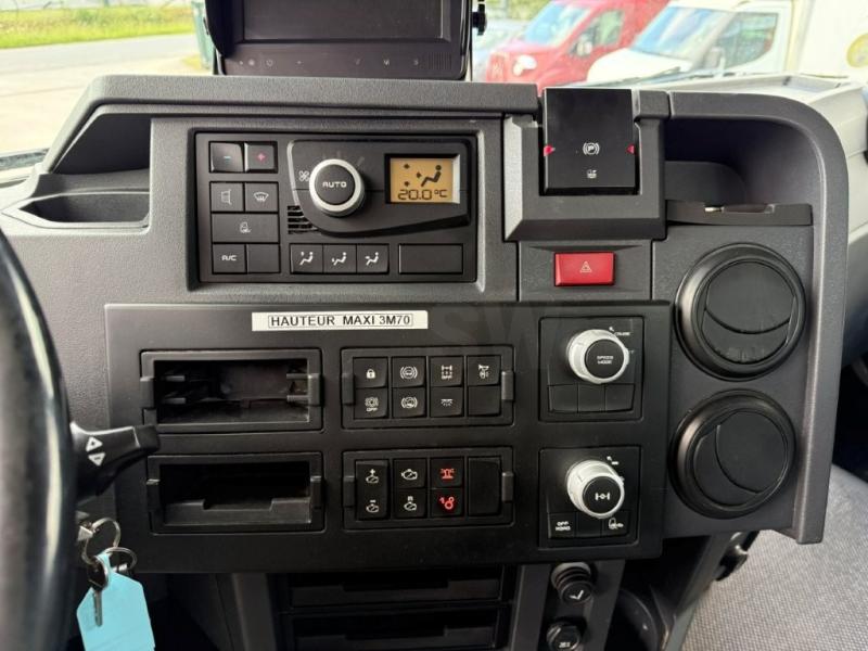 Renault C-Series 380.26 DTI 11 - Photo 13
