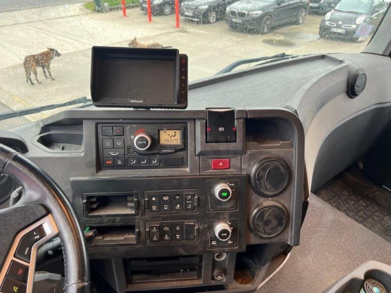 Renault C-Series 430 - Photo 12