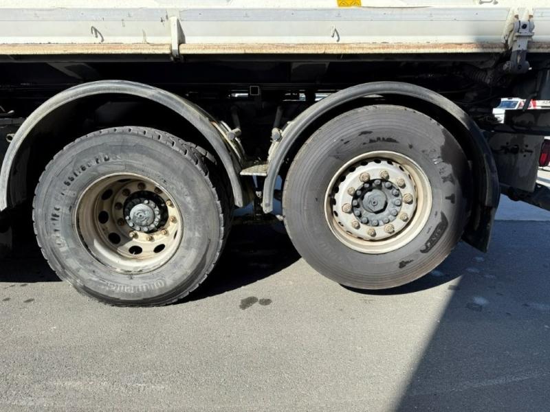 Iveco S-WAY 400 - Photo 16