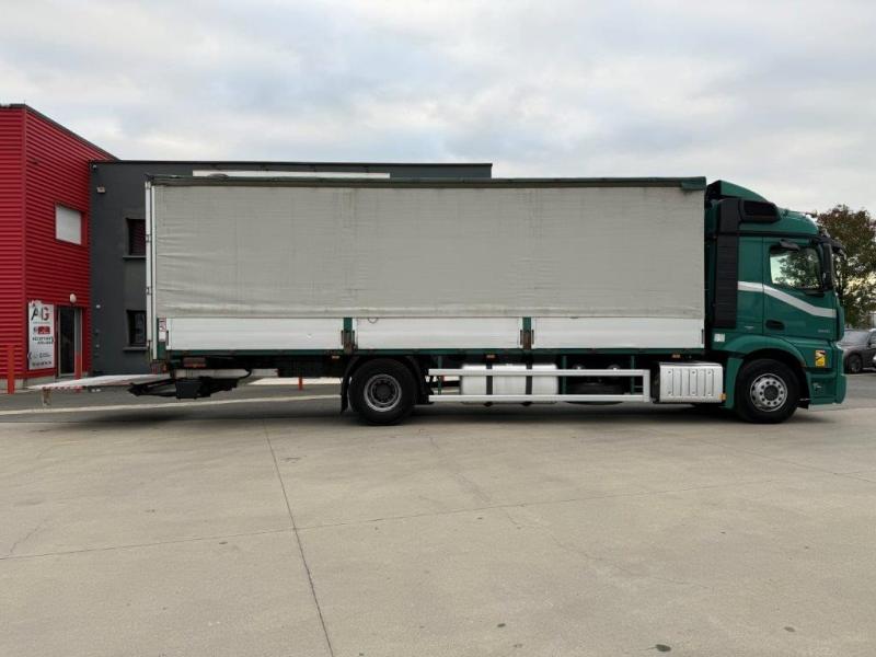 Mercedes Actros 1840 - Photo 2