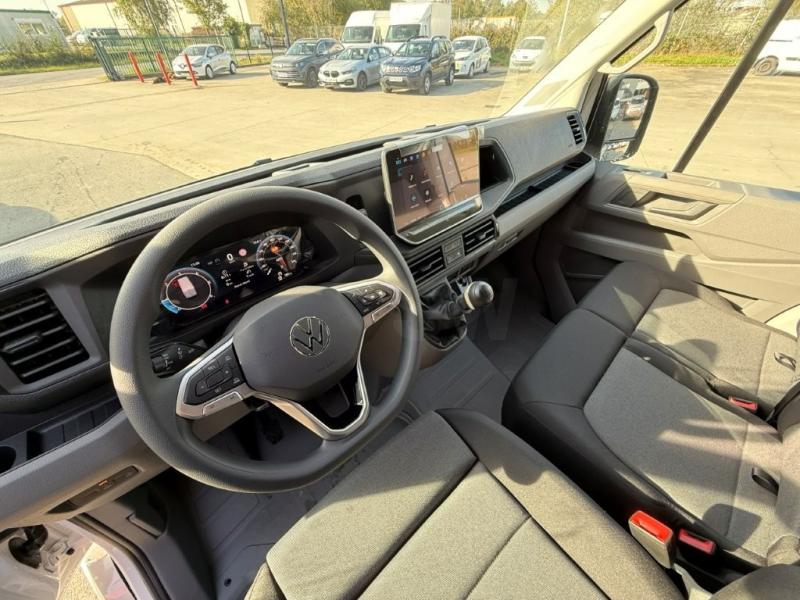 Volkswagen Crafter 2.0L TDI 140 L3H3 - Photo 12