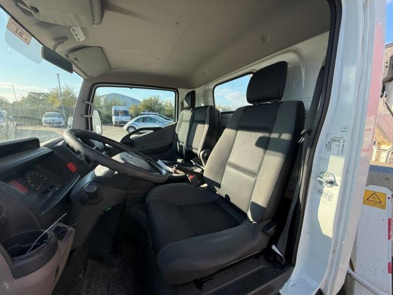 Nissan Cabstar 35.12 - Photo 12
