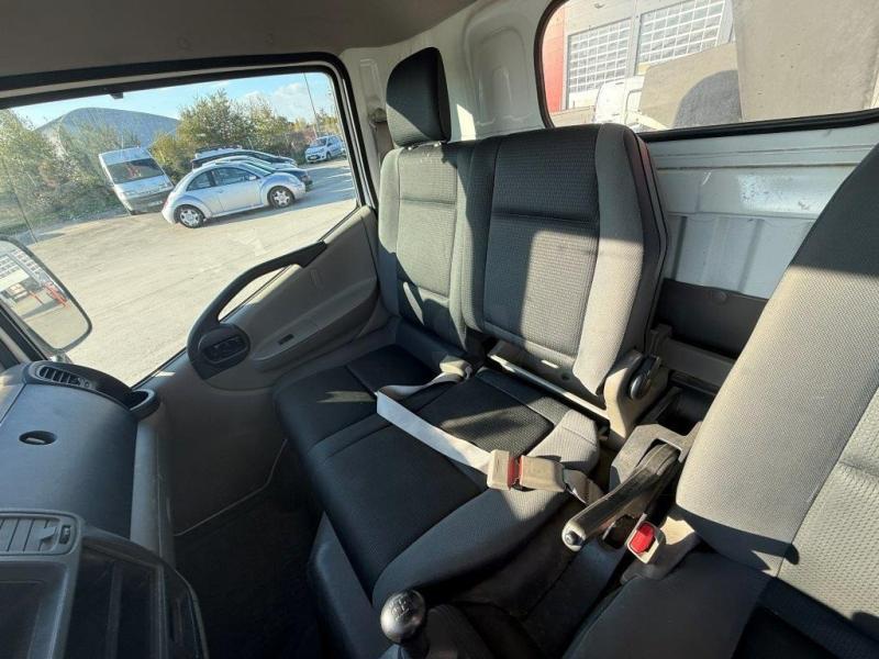 Nissan Cabstar 35.12 - Photo 13