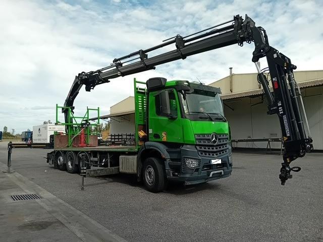 Mercedes Arocs 3240 - Photo 1