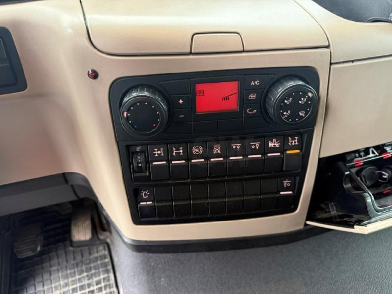 MAN TGS 35.420 - Photo 13