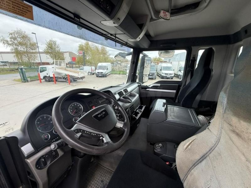 MAN TGS 26.400 - Photo 11
