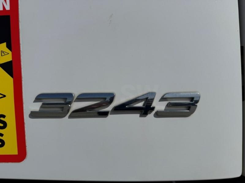 Mercedes Arocs 3243 - Photo 16