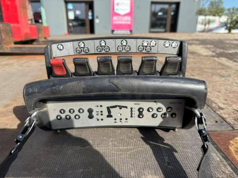 Mercedes Arocs 3240 - Photo 8