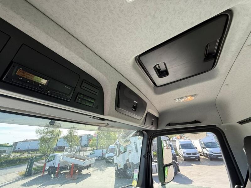 Mercedes Arocs 3240 - Photo 14