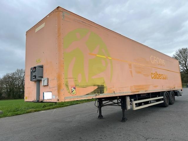 Fruehauf Fourgon 2 essieux  - Photo 4