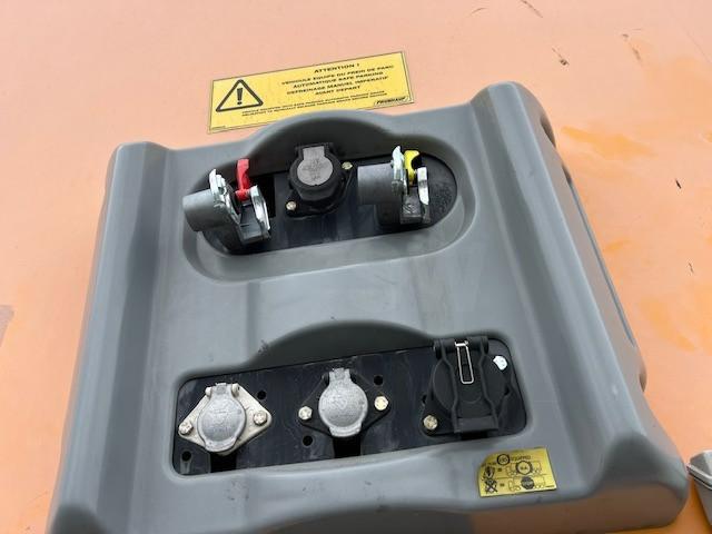 Fruehauf Fourgon 2 essieux  - Photo 7