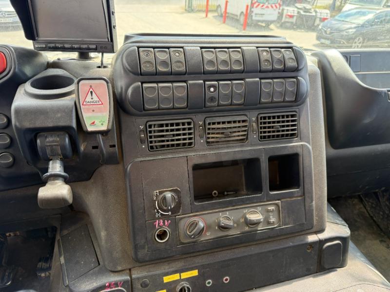 Iveco Trakker 410 - Photo 11