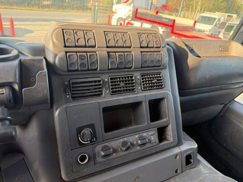 Iveco Stralis 270 - Photo 14